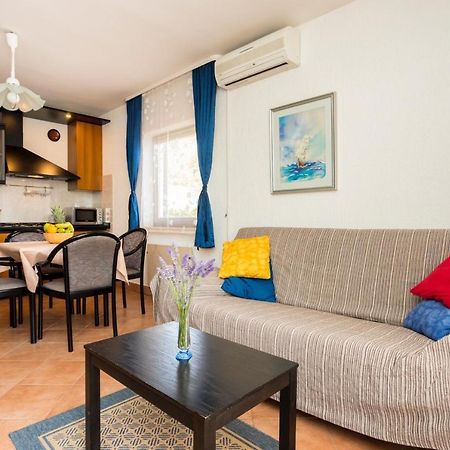 Apartment Maui Malinska Eksteriør billede